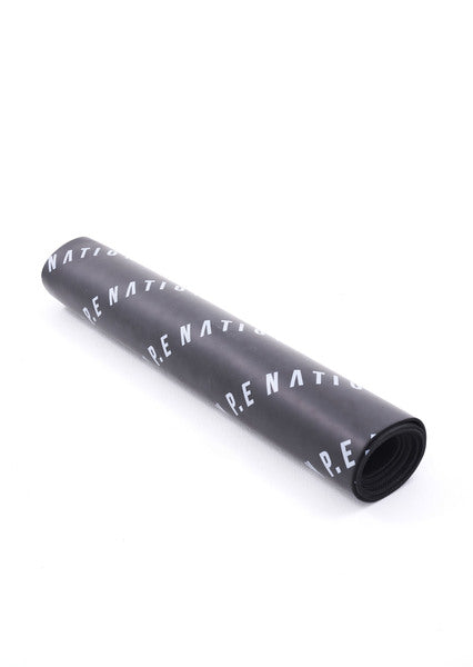 P.E Nation Transcend Yoga Mat - Black