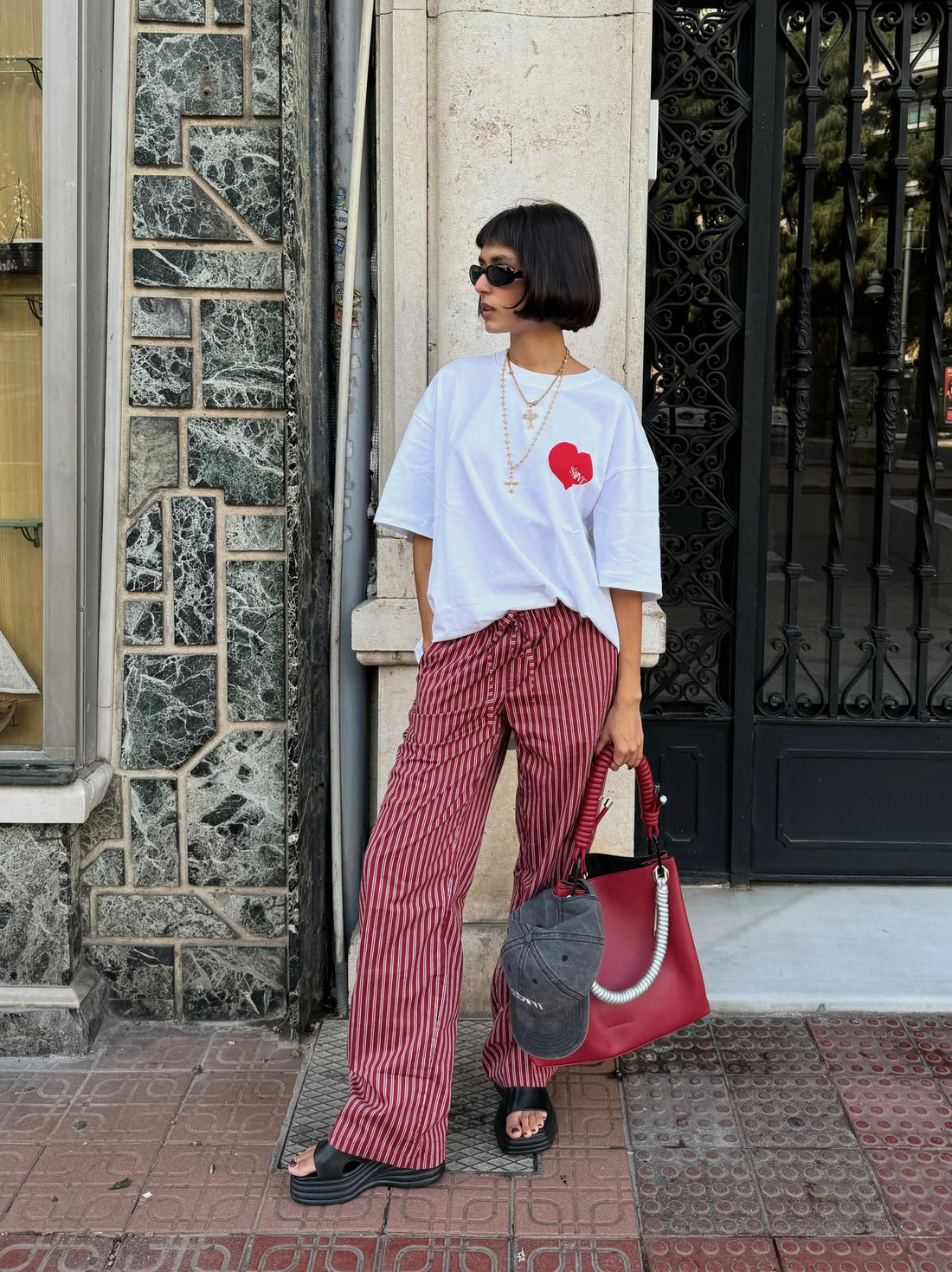 SŚAINT Heart Tee - Red Heart