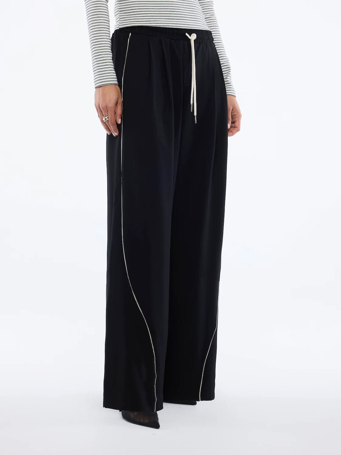 Ena Pelly Bowie Wide Leg Pant - Black