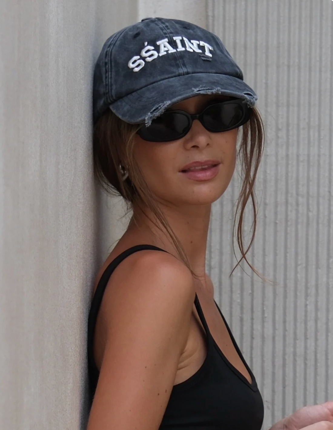 SŚAINT Logo Acid Wash Cap - Black