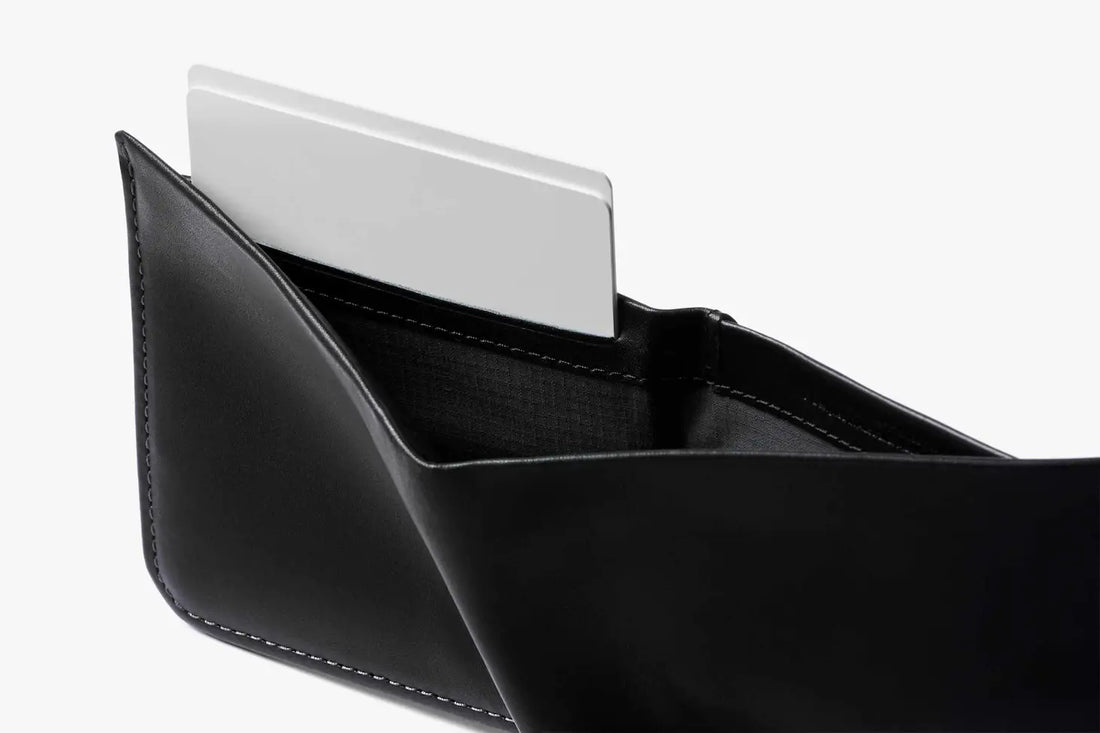 Bellroy Hide & Seek HI - Black