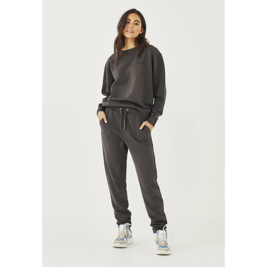 Remain Logo Trackpant - Aged Black