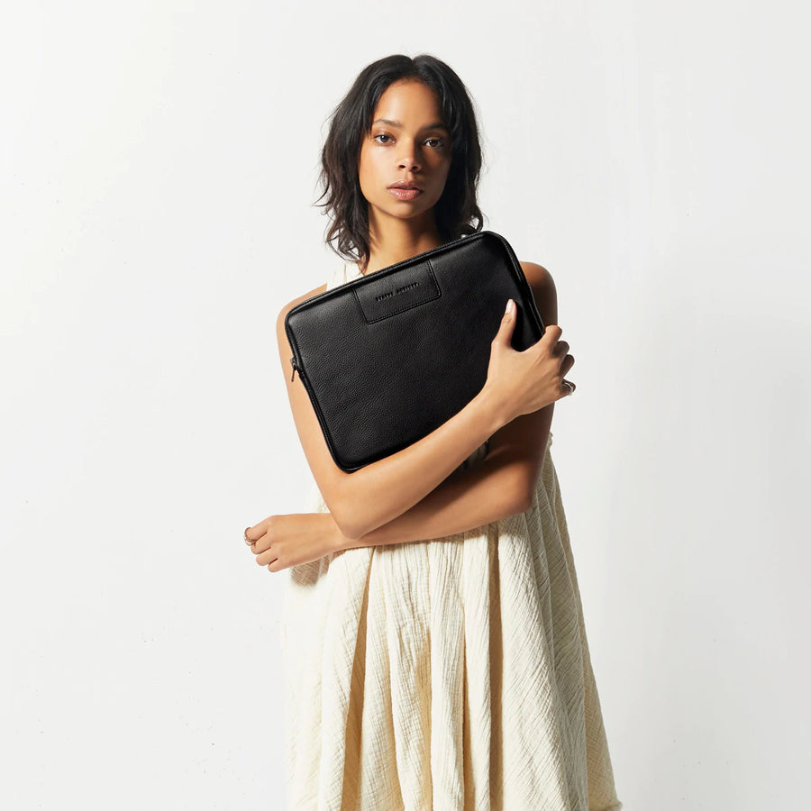 Status Anxiety Before I Leave Laptop Case (15/16") - Black